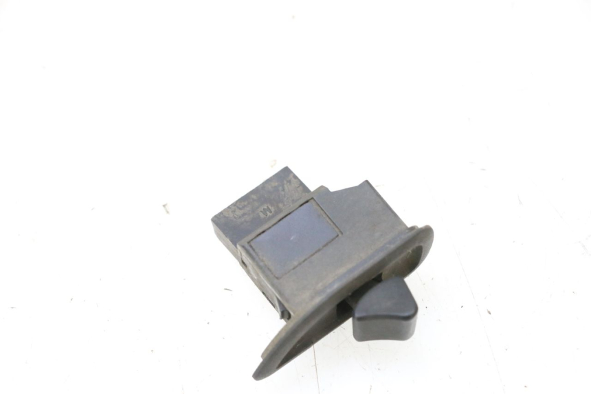 photo de COMMODO ROLL LOCK PIAGGIO MP3 125 (2006 - 2014) - Détail de la pièce