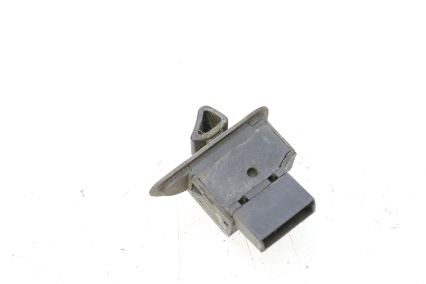 photo de COMMODO ROLL LOCK PIAGGIO MP3 125 (2006 - 2014) - Zoom état d’usage