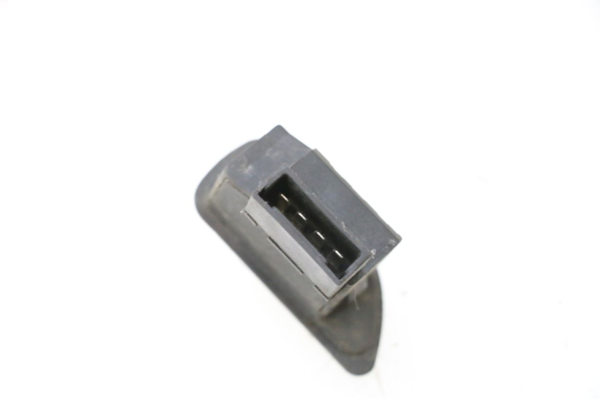 photo de COMMODO ROLL LOCK PIAGGIO MP3 125 (2006 - 2014) - Autre angle de vue