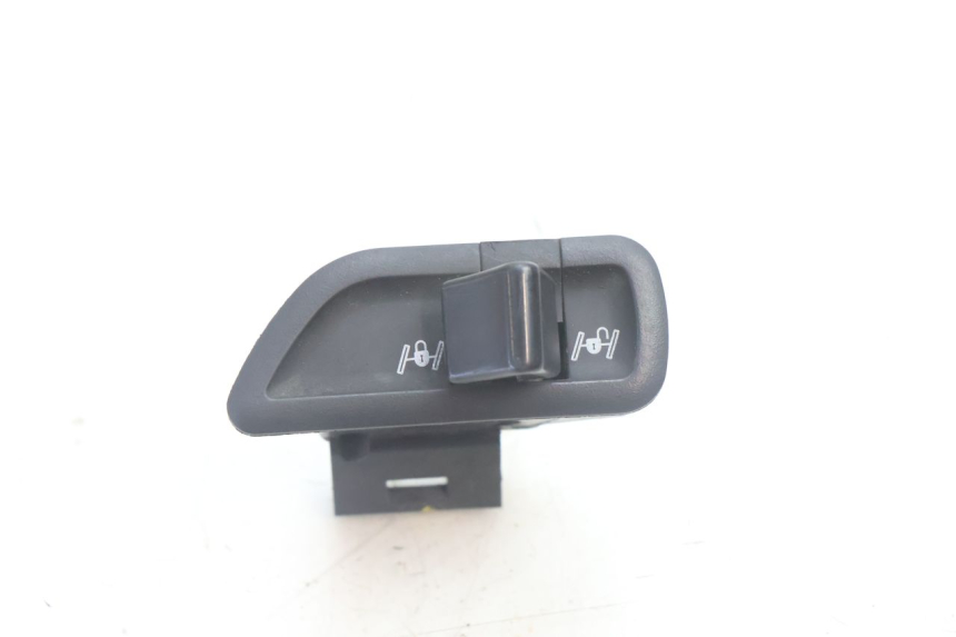 photo de COMMODO ROLL LOCK PIAGGIO MP3 500 (2016 - 2018) - Vue principale