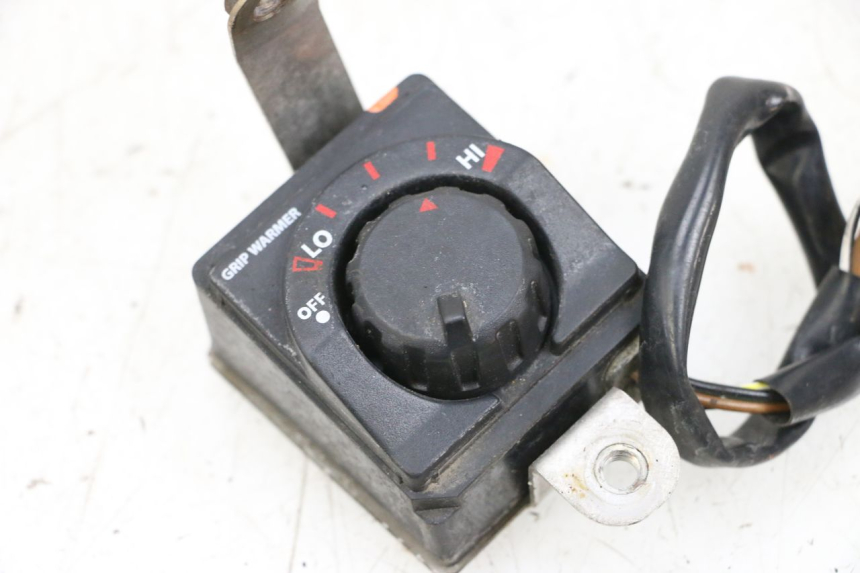 photo de COMMODO YAMAHA TDM ABS 900 (2002 - 2014) - Zoom état d’usage