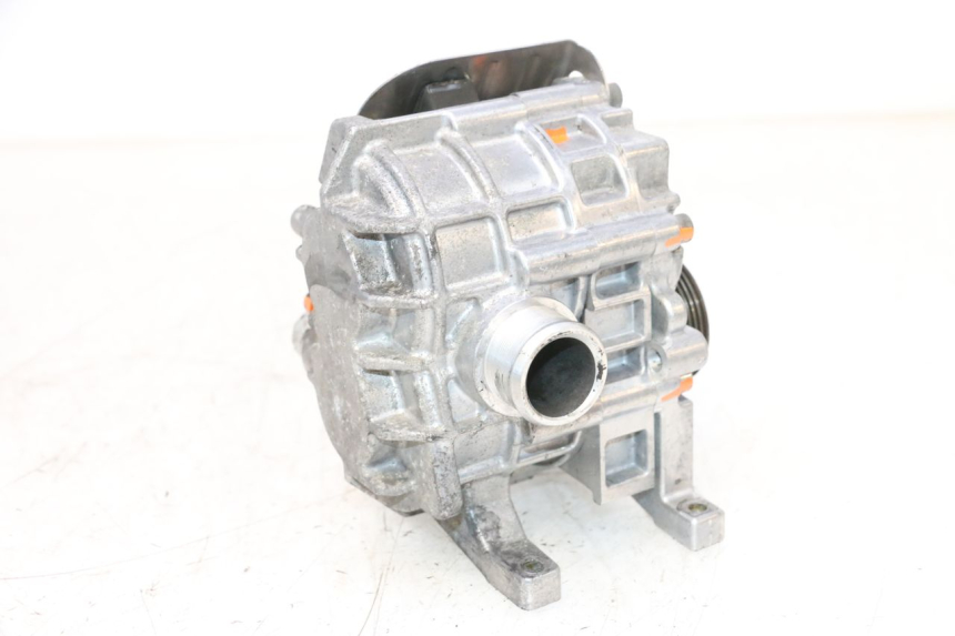 photo de COMPRESSEUR PEUGEOT SATELIS COMPRESSOR K15 125 (2006 - 2009) - Points de fixation