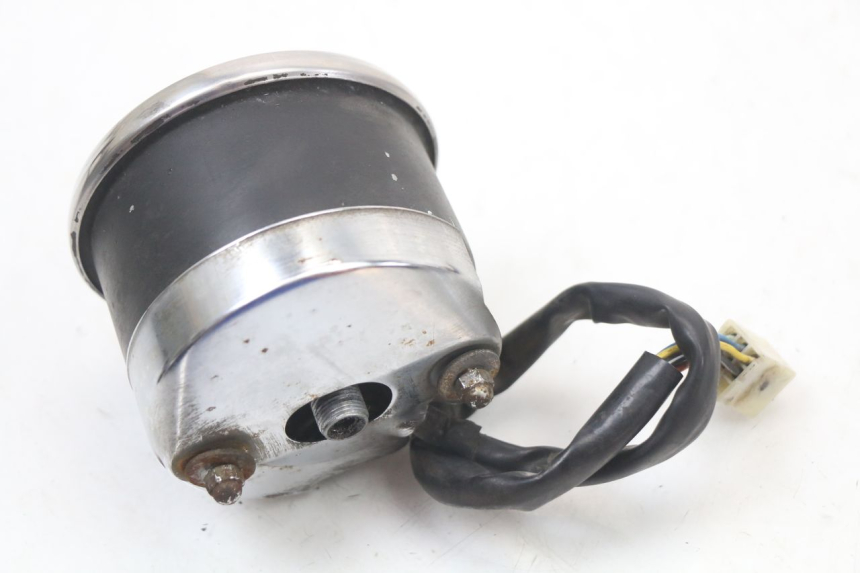 photo de COMPTE TOUR SUZUKI GN 125 (1997 - 2000) - Zoom état d’usage