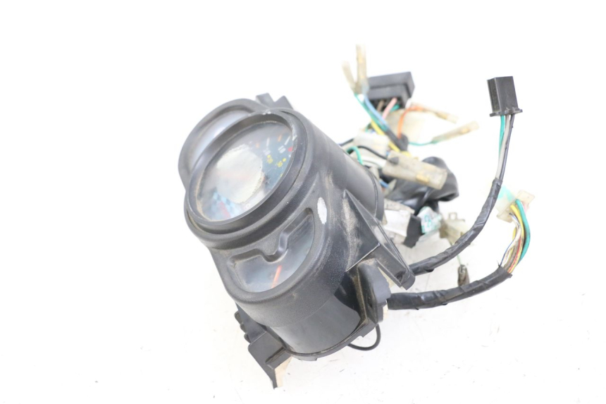 photo de COMPTEUR KYMCO AGILITY 4T 50 (2005 - 2018) - État de surface