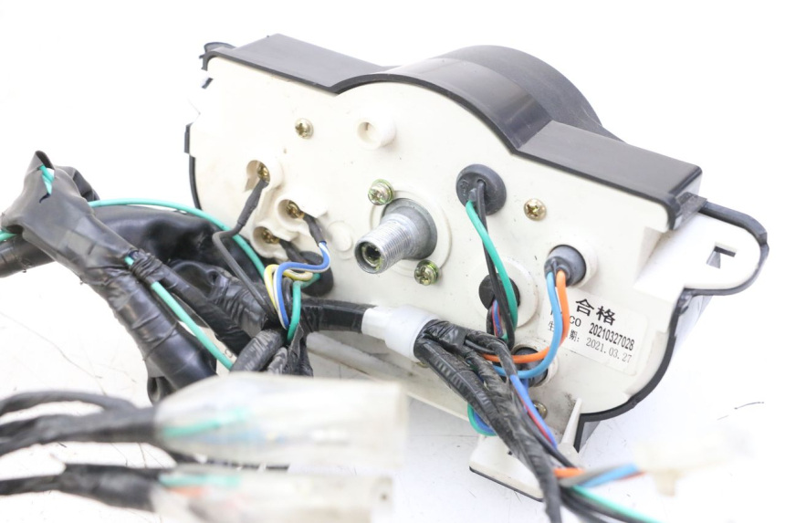 photo de COMPTEUR KYMCO AGILITY 4T 50 (2018 - 2022) - Gros plan technique