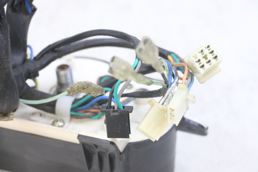 photo de COMPTEUR KYMCO AGILITY 4T 50 (2005 - 2018) - État de surface