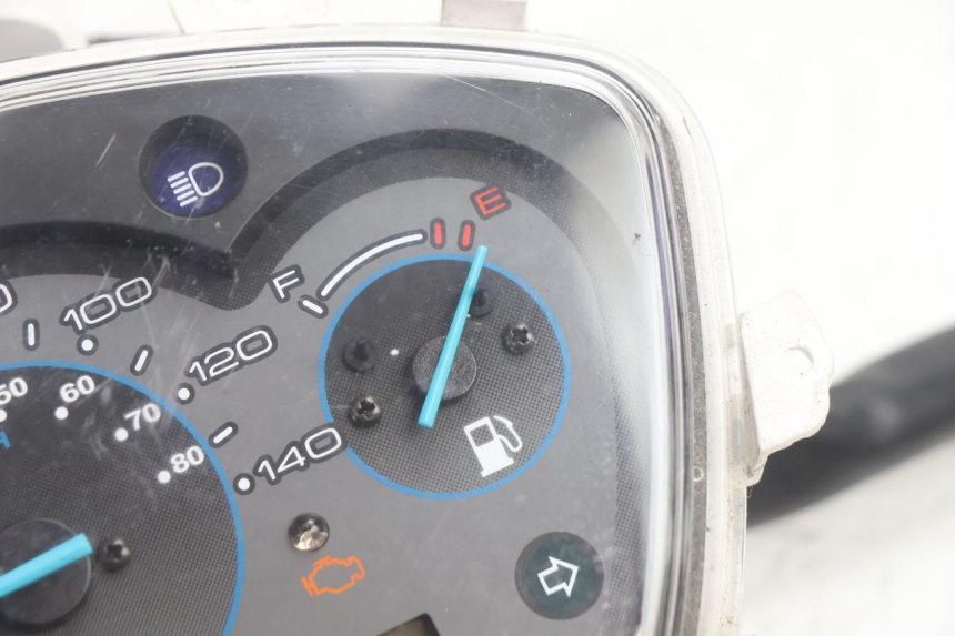photo de COMPTEUR  KYMCO AGILITY CITY 16P 125 (2015 - 2024) - Autre angle de vue