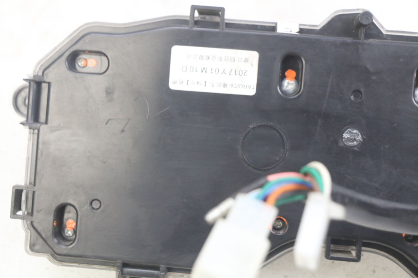 photo de COMPTEUR NECO ALEXONE 125 (2017 - 2024) - Gros plan technique