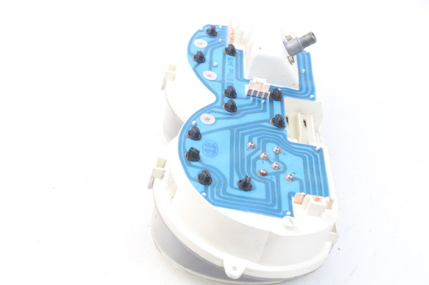 photo de COMPTEUR  APRILIA ATLANTIC 125 (2003 - 2009) - Autre angle de vue