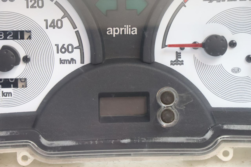 photo de COMPTEUR  APRILIA ATLANTIC S 125 (2010 - 2013) - Gros plan technique