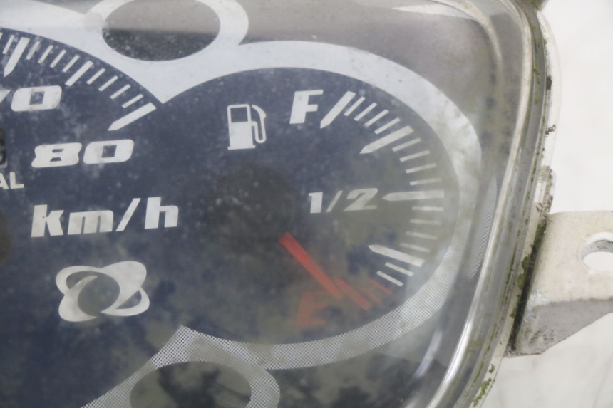 photo de COMPTEUR MBK BOOSTER SPIRIT 50 (2004 - 2017) - Autre angle de vue