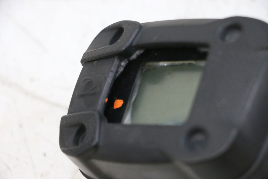 photo de COMPTEUR  MBK BOOSTER SPIRIT NAKED 50 (2004 - 2017) - Autre angle de vue