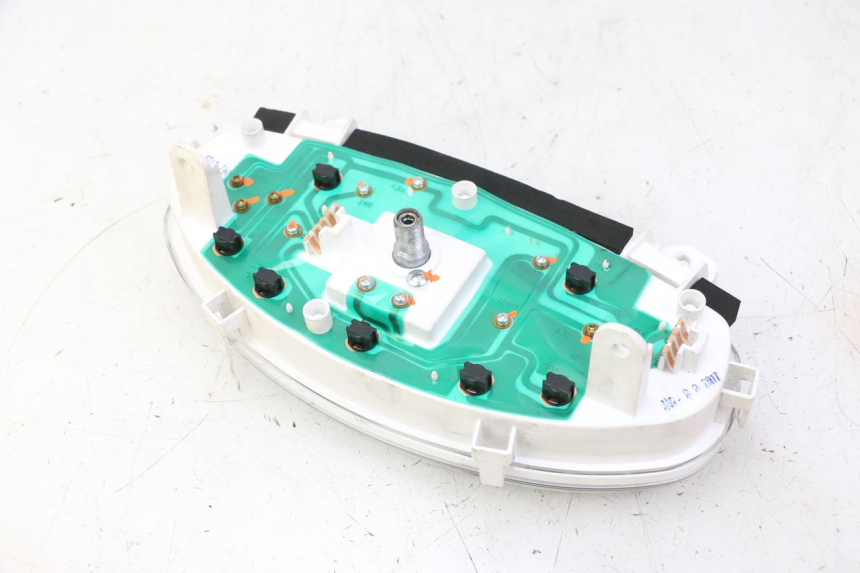 photo de COMPTEUR SUZUKI BURGMAN 125 (2007 - 2014) - État de surface