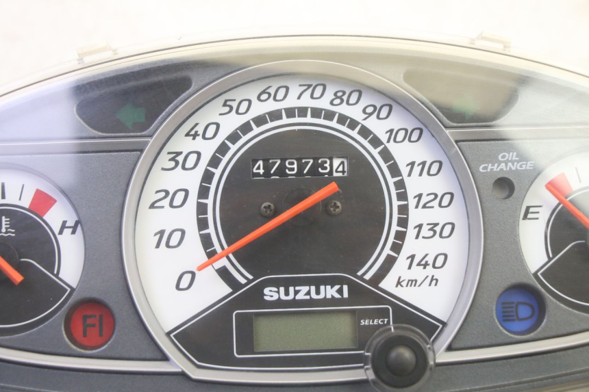 photo de COMPTEUR SUZUKI BURGMAN 125 (2007 - 2014) - Autre angle de vue