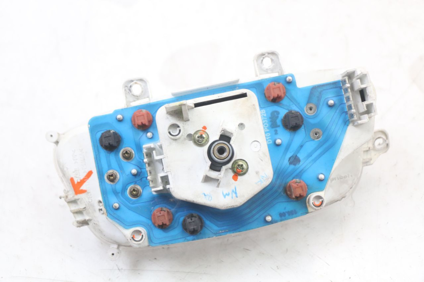 photo de COMPTEUR  YAMAHA BW'S 50 (2004 - 2017) - Points de fixation