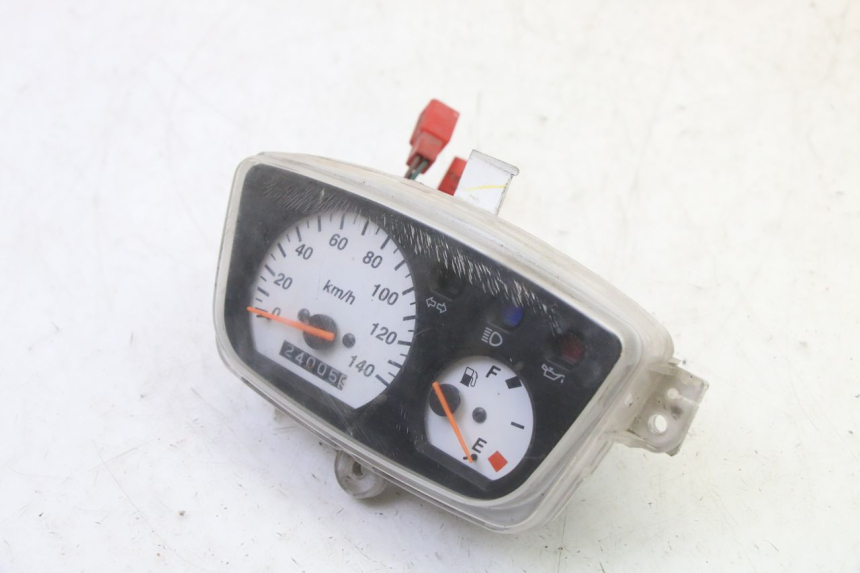 photo de COMPTEUR  YAMAHA BW'S 100 (1999 - 2002) - Autre angle de vue