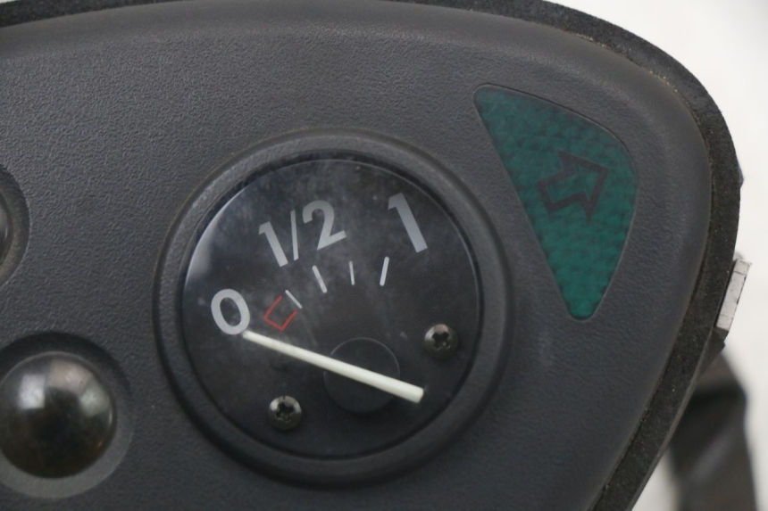 photo de COMPTEUR BMW C1 125 (2000 - 2003) - Autre angle de vue