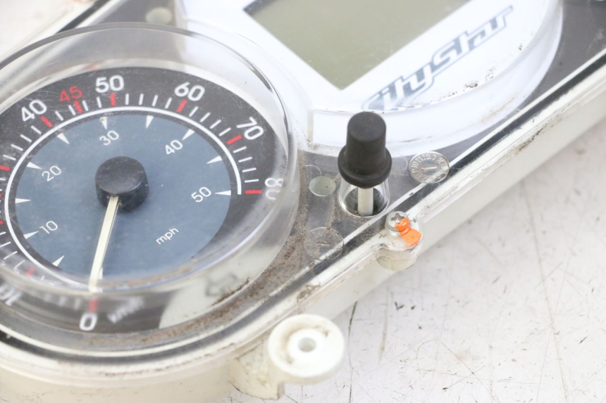 photo de COMPTEUR PEUGEOT CITYSTAR 50 (2013 - 2017) - Points de fixation