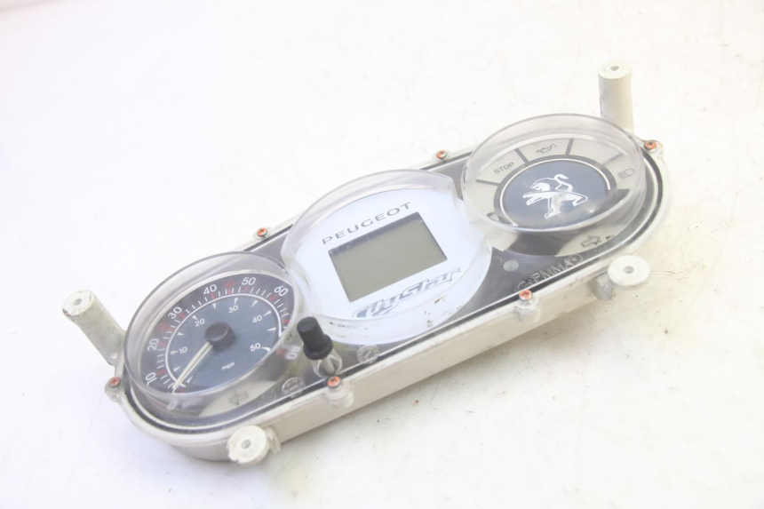 photo de COMPTEUR PEUGEOT CITYSTAR 50 (2013 - 2017) - Points de fixation