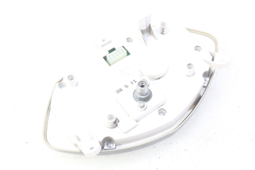 photo de COMPTEUR  YAMAHA CYGNUS X INJECTION 125 (2007 - 2013) - Gros plan technique