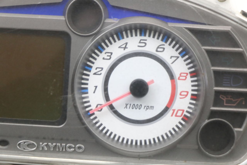 photo de COMPTEUR KYMCO DINK 4T 50 (2007 - 2018) - Autre angle de vue