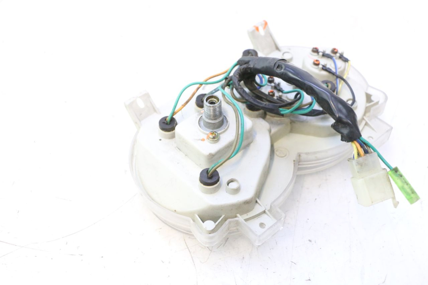 photo de COMPTEUR  CF MOTO E-CHARM 125 (2005 - 2008) - Autre angle de vue