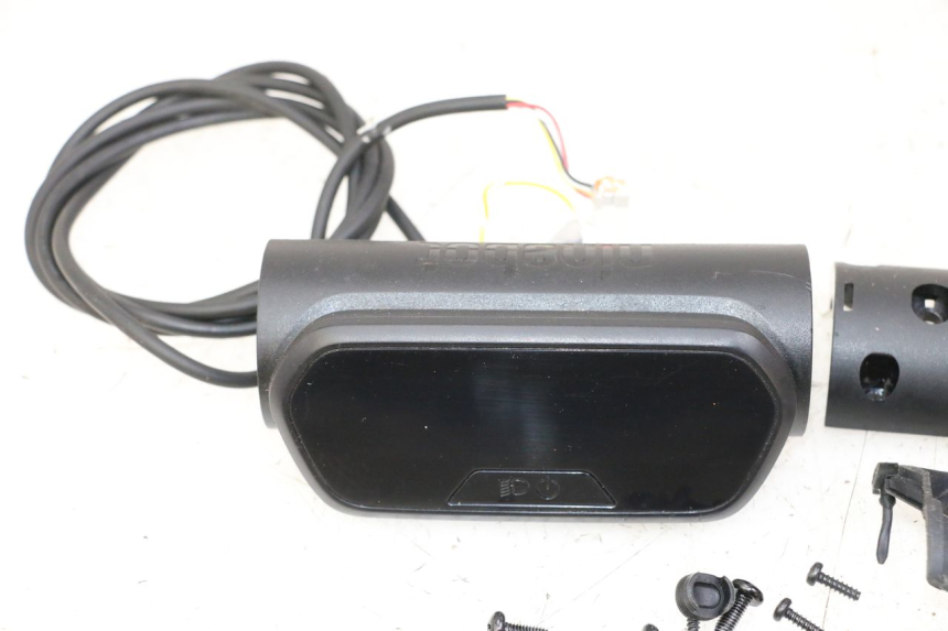 photo de COMPTEUR SEGWAY NINEBOT E2 1 - Zoom composants