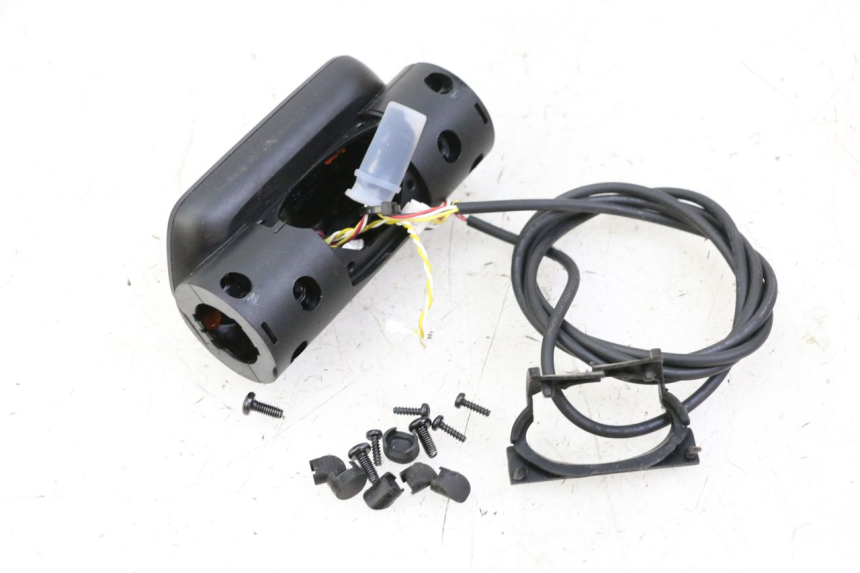 photo de COMPTEUR SEGWAY NINEBOT E2 1 - Autre angle de vue