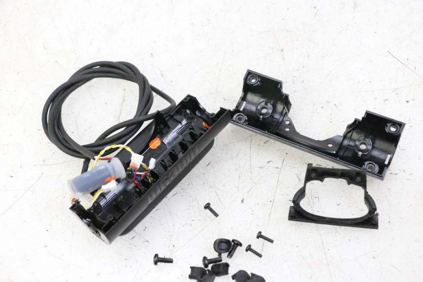 photo de COMPTEUR SEGWAY NINEBOT E2 1 - Points de fixation