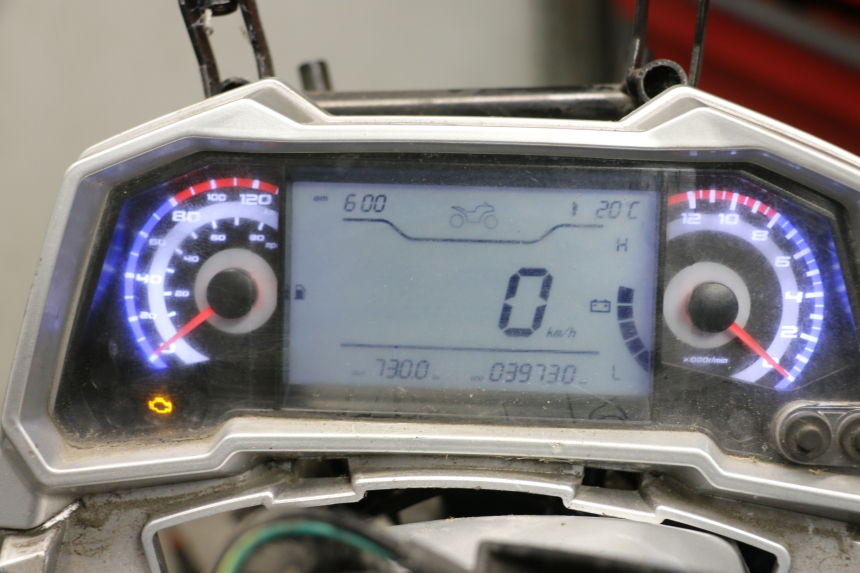 photo de COMPTEUR  LONGJIA EASY MAX 125 (2020 - 2024) - Zoom état d’usage