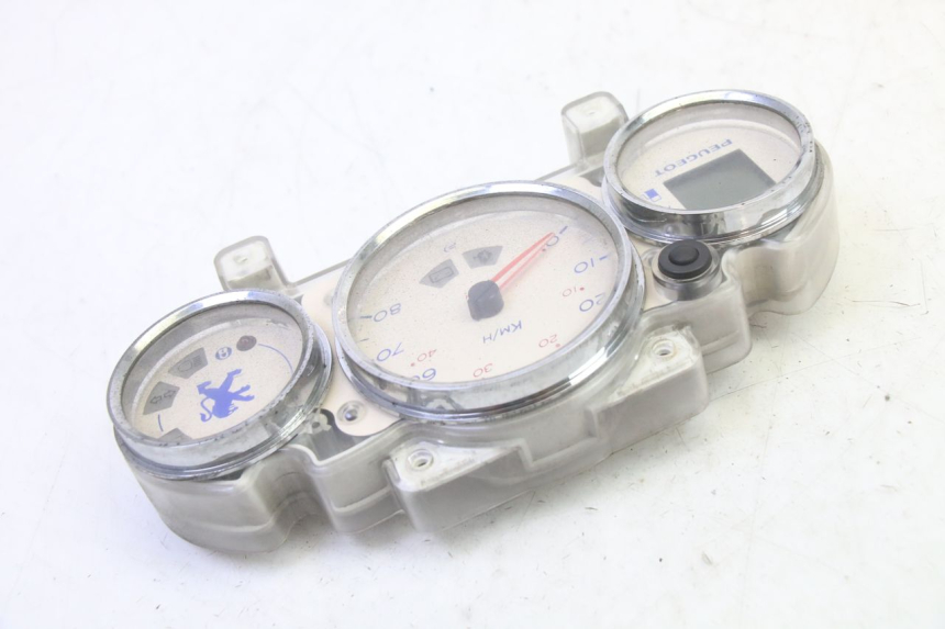 photo de COMPTEUR PEUGEOT ELYSTAR 50 (2002 - 2014) - Points de fixation