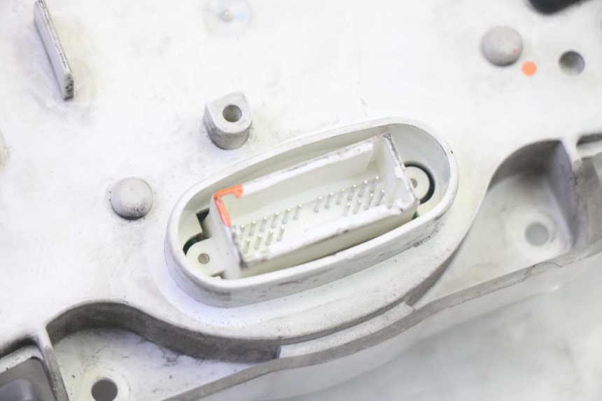 photo de COMPTEUR PEUGEOT ELYSTAR 50 (2002 - 2014) - Marquages et références