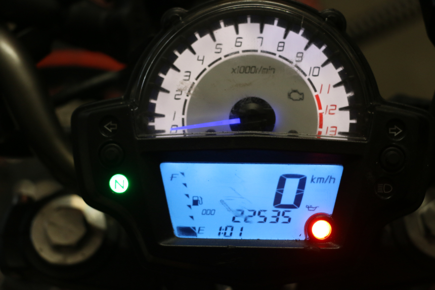 photo de COMPTEUR  KAWASAKI ER-6 ER6 N 650 (2012 - 2016) - Zoom état d’usage