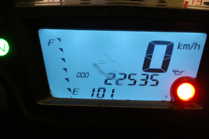 photo de COMPTEUR  KAWASAKI ER-6 ER6 N 650 (2012 - 2016) - Points de fixation