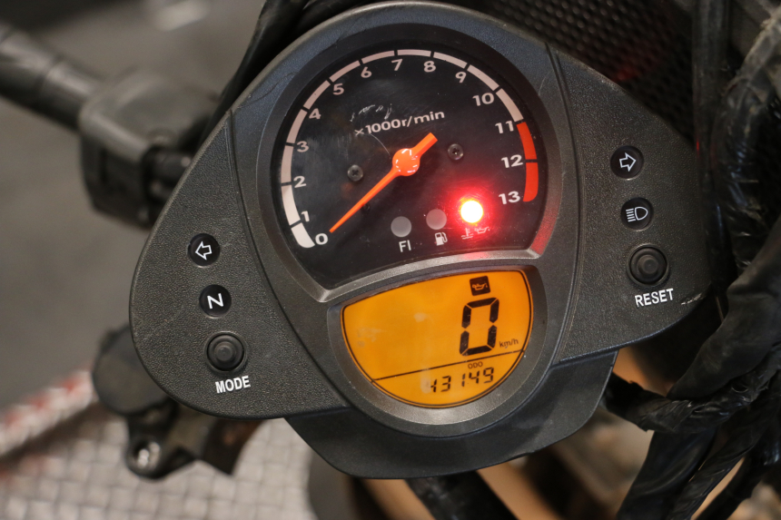 photo de COMPTEUR  KAWASAKI ER-6 ER6 N 650 (2005 - 2009) - Zoom état d’usage