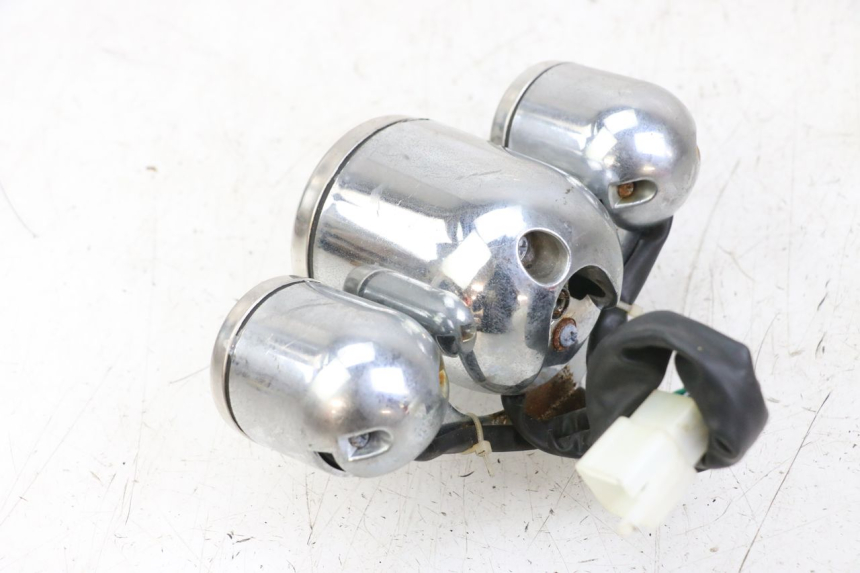 photo de COMPTEUR  EUROCKA RETRO 50 (2007 - 2014) - Points de fixation