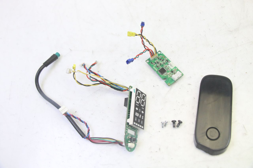 photo de COMPTEUR SEGWAY NINEBOT F65I 1 - Vue principale