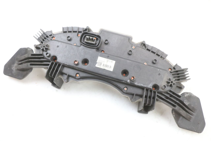 photo de COMPTEUR HONDA FES S-WING SWING ABS 125 (2007 - 2015) - État de surface