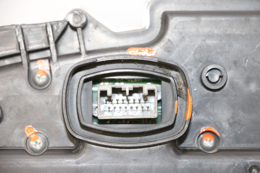 photo de COMPTEUR HONDA FES S-WING SWING ABS 125 (2007 - 2015) - Vue produit