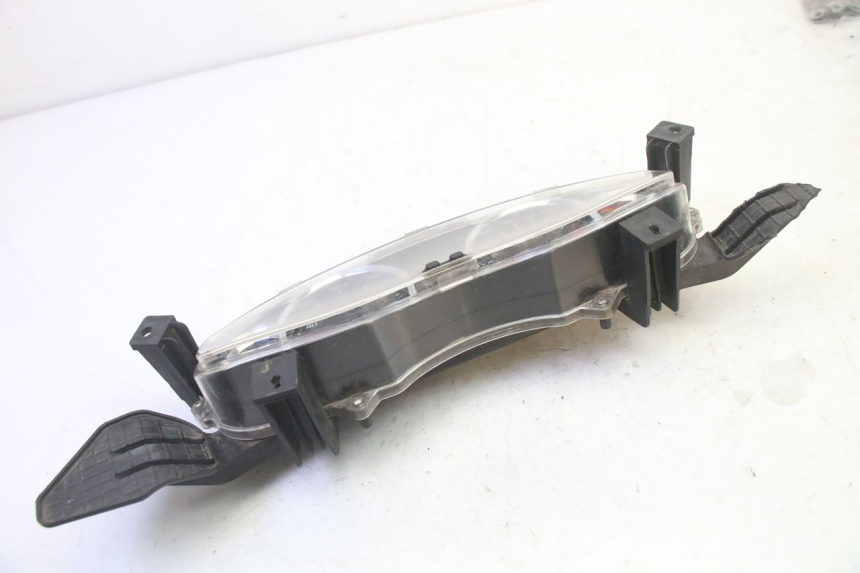 photo de COMPTEUR HONDA FES S-WING SWING ABS 125 (2007 - 2015) - Pièce contrôlée