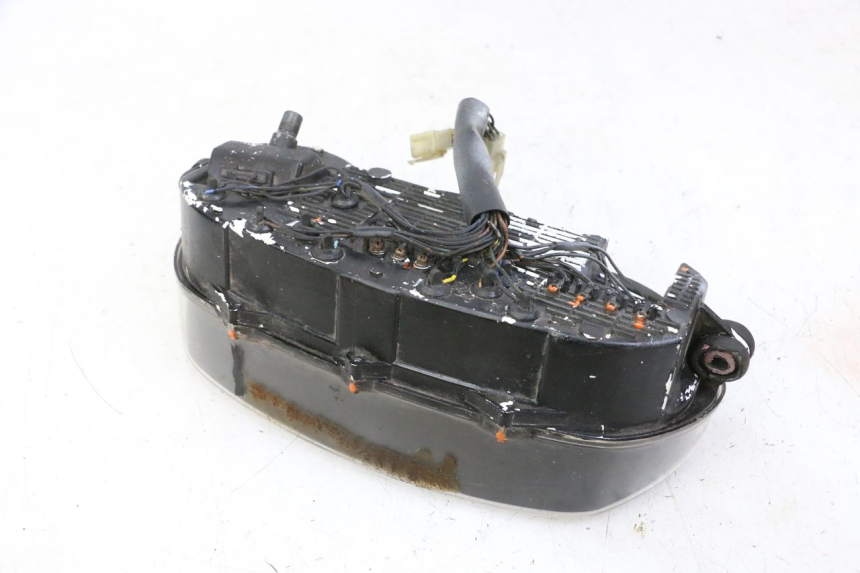 photo de COMPTEUR  YAMAHA FJ 36Y 1100 (1984 - 1985) - Points de fixation