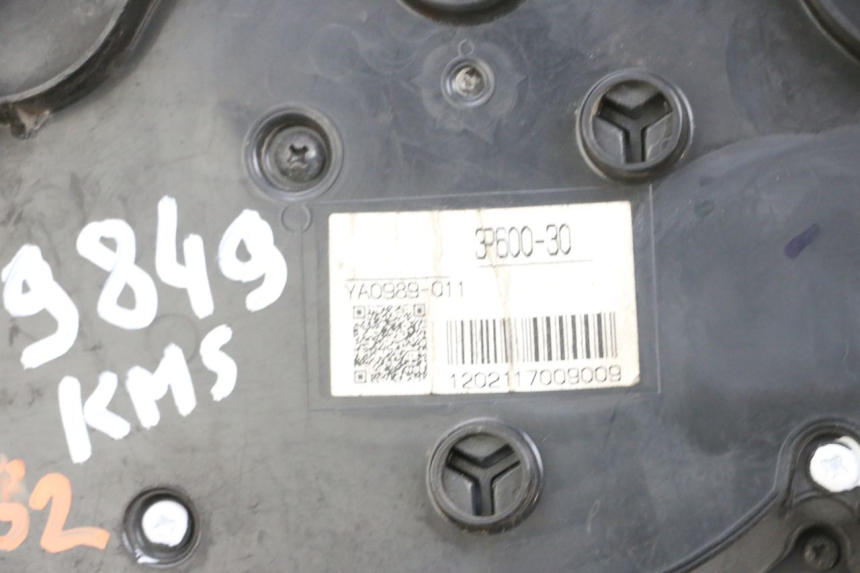 photo de COMPTEUR YAMAHA FJR ABS 1300 (2006 - 2012) - Autre angle de vue