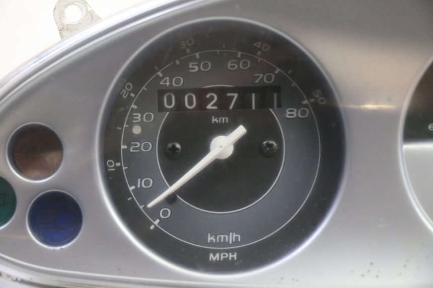 photo de COMPTEUR PIAGGIO FLY 2T 50 (2004 - 2017) - Zoom état d’usage