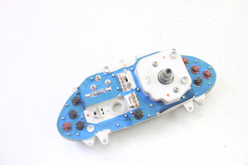 photo de COMPTEUR PIAGGIO FLY 2T 50 (2004 - 2017) - État de surface