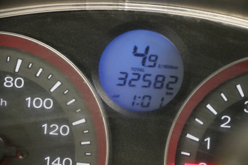 photo de COMPTEUR  HONDA FORZA ABS 300 (2013 - 2017) - Zoom état d’usage