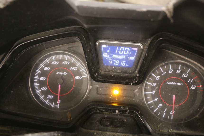 photo de COMPTEUR HONDA FORZA 125 (2015 - 2016) - Focus structure