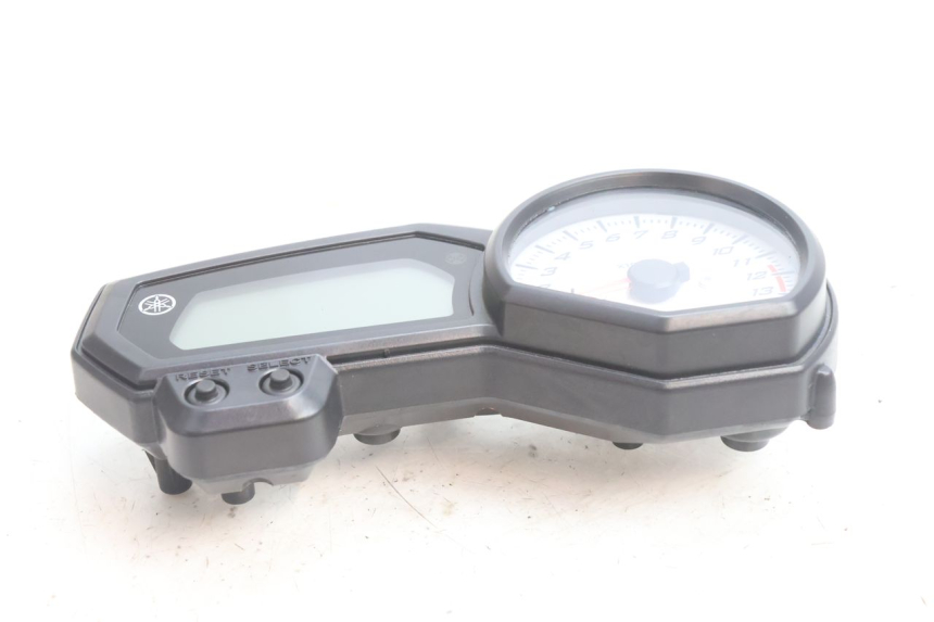 photo de COMPTEUR  YAMAHA FZ8 800 (2010 - 2016) - Autre angle de vue