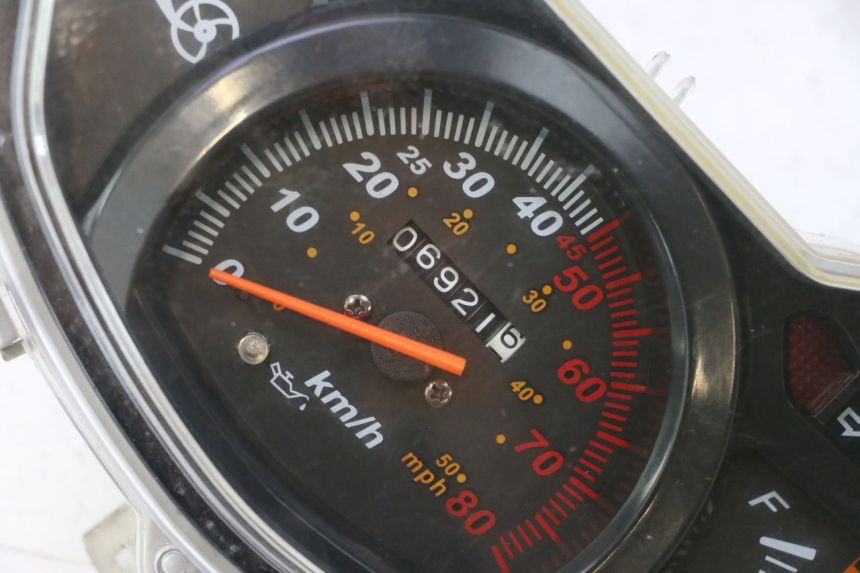 photo de COMPTEUR  VASTRO GP 2T 50 (2013 - 2017) - Détail de la pièce