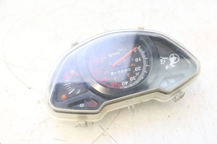 photo de COMPTEUR  VASTRO GP 2T 50 (2013 - 2017) - État de surface