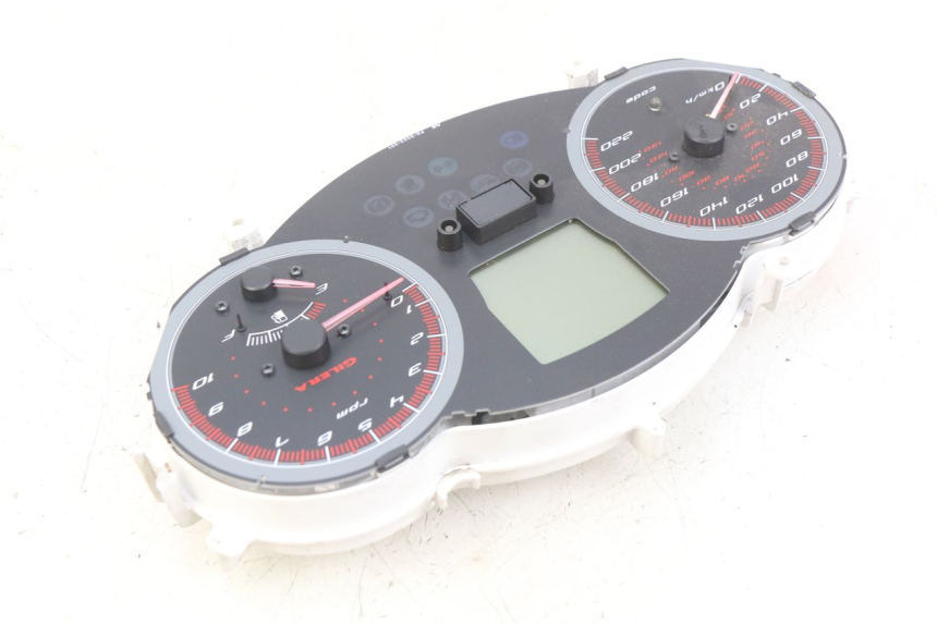 photo de COMPTEUR GILERA GP 800 (2007 - 2013) - Vue produit